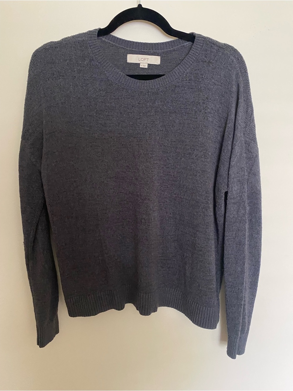 *Bundle 3+ for $5 each* LOFT Charcoal Crewneck Sweater